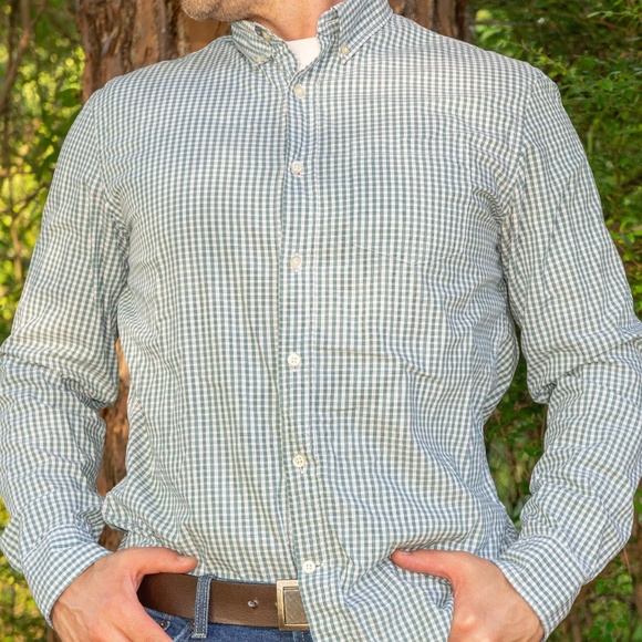 Banana Republic Other - Banana Republic CAMDEN Fit Button Down (green)